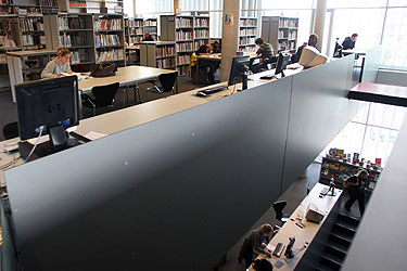 Une autre photo du sol de la bibliothèque