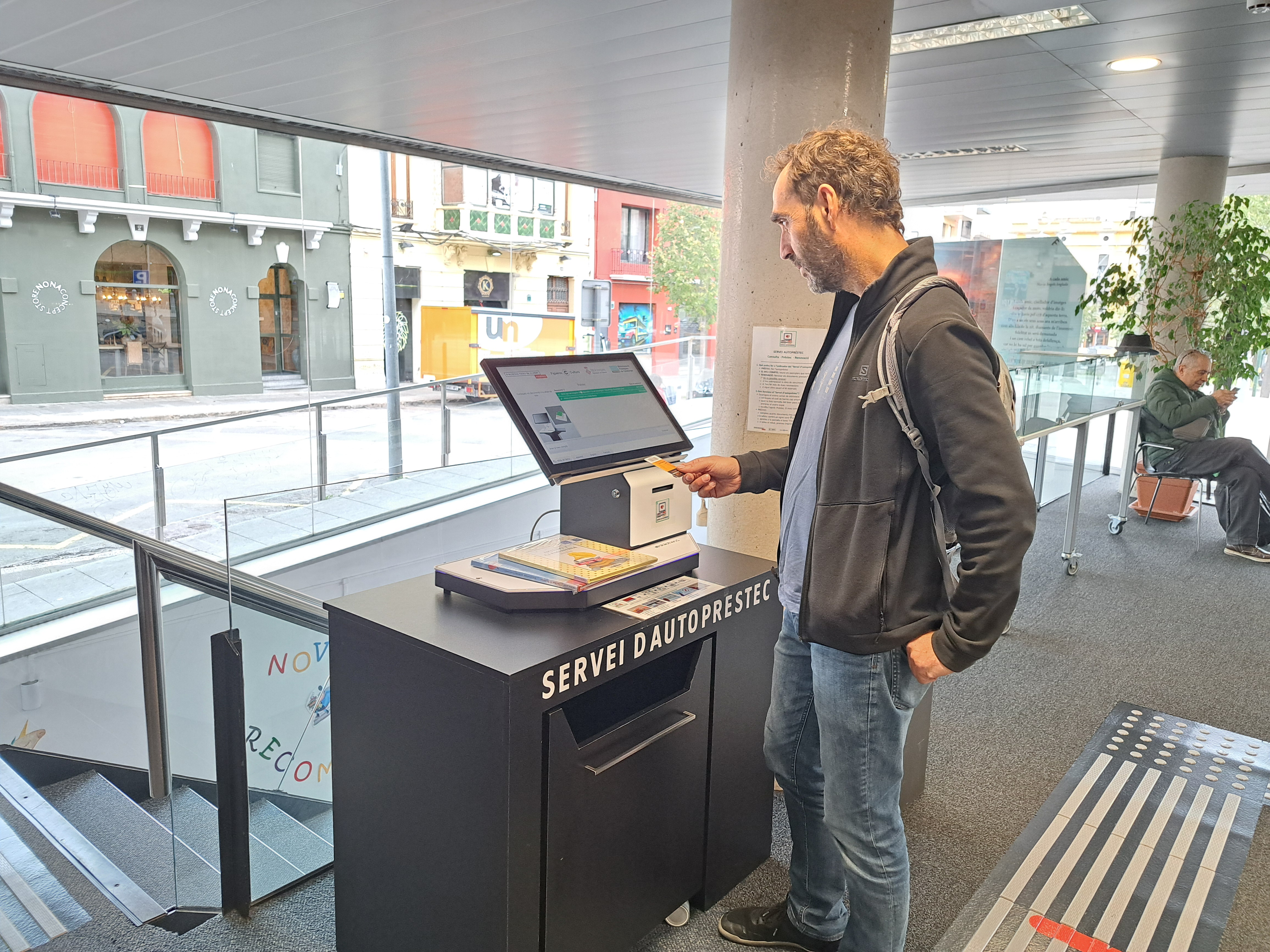 Imatge - Màquina autopréstec